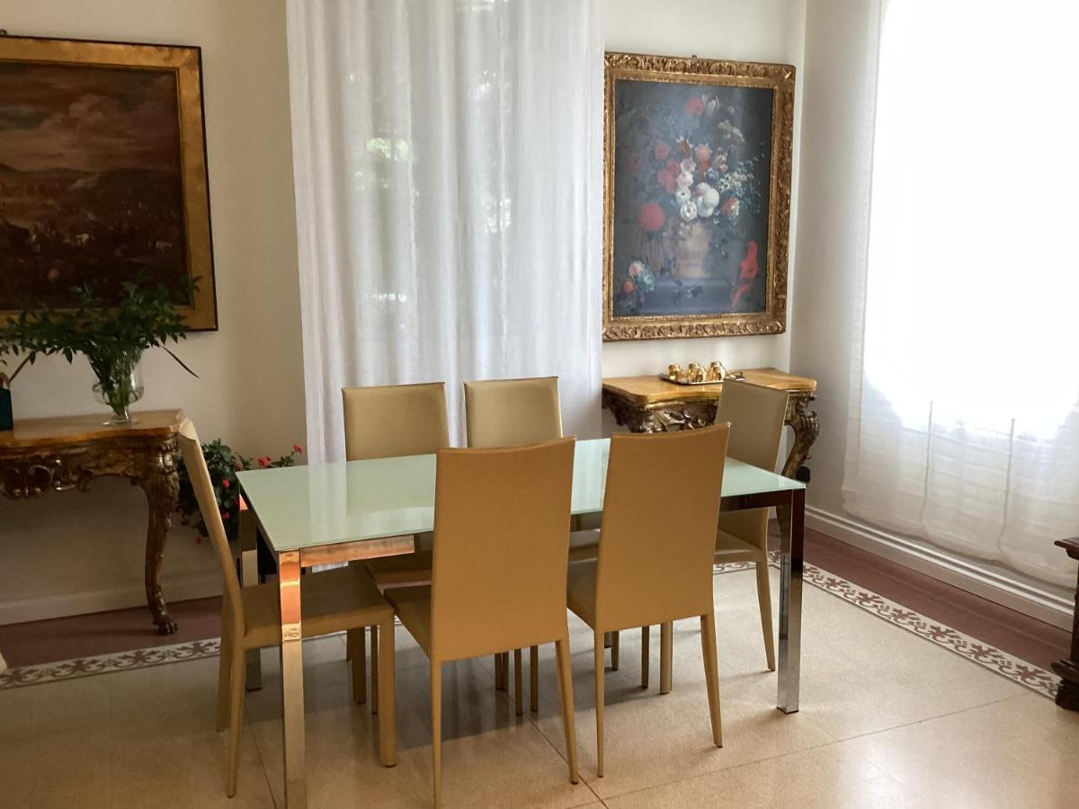 Il Villino Della Duchessa Acomodação com café da manhã Parma Exterior foto